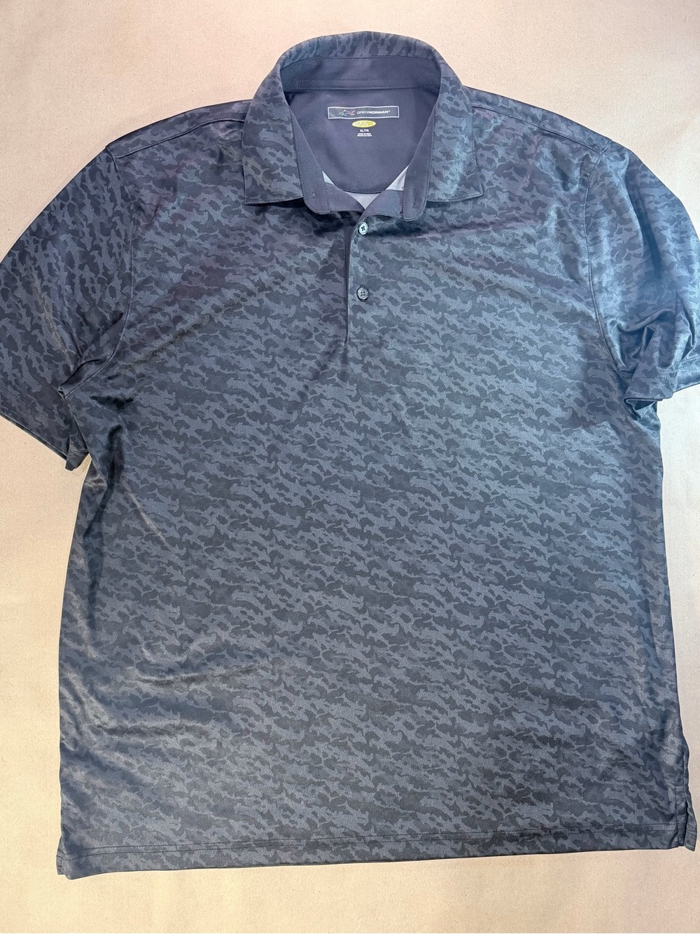 Greg Norman Play Dry Polo – Men’s XL Gray Camo Golf Shirt